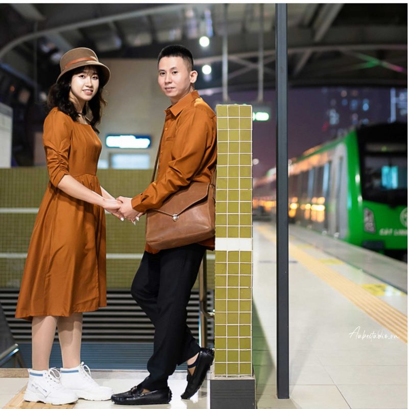 chụp ảnh cặp đôi tại ga tàu điện Hà Đông-Cát Linh